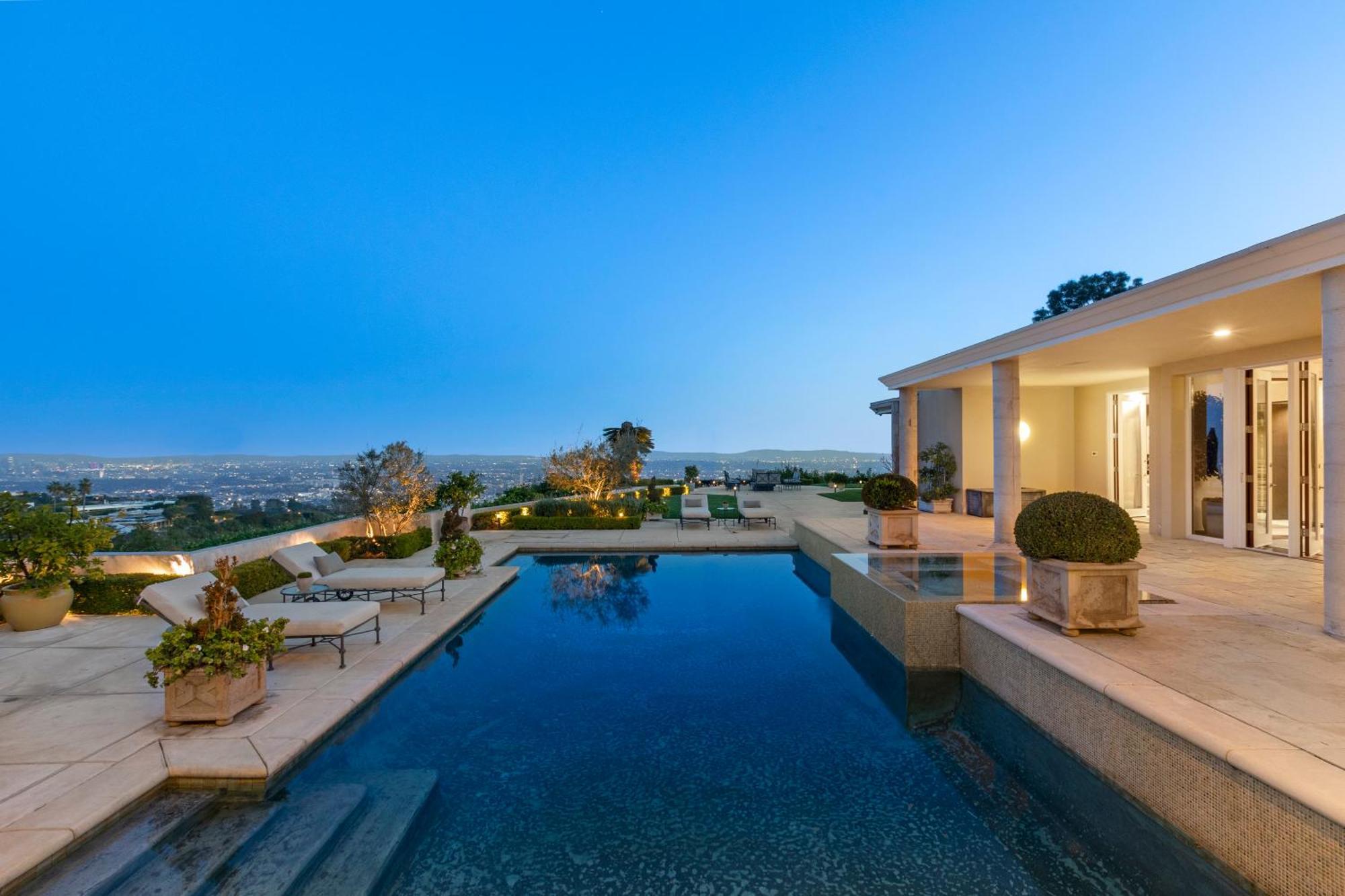 Trousdale Grand Villa Лос Анджелис Екстериор снимка